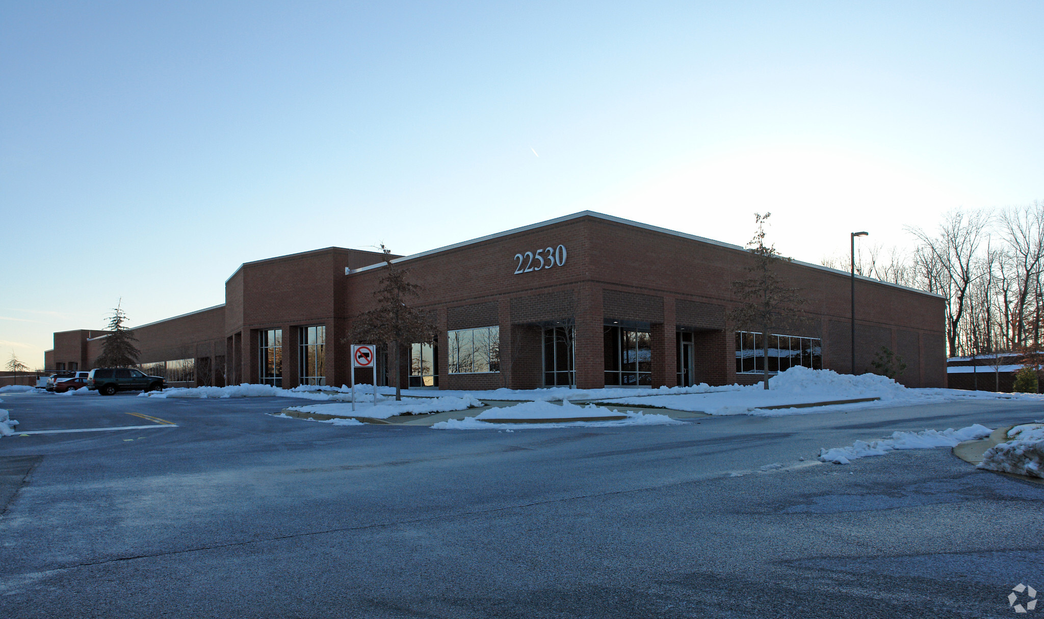 22530 Gateway Center Dr, Clarksburg, MD for lease Primary Photo- Image 1 of 9