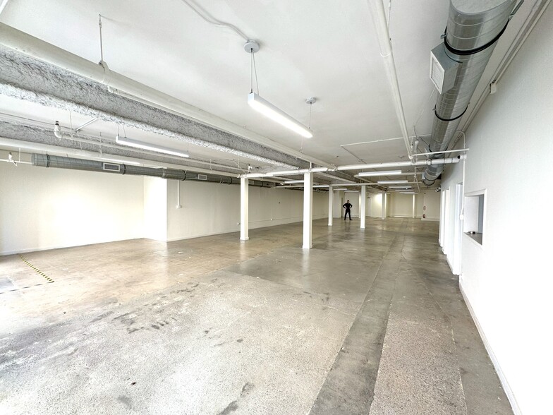 850-852 Santee St, Los Angeles, CA for lease - Building Photo - Image 2 of 5