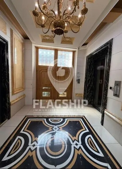 Retail in Paris for lease - Building Photo - Image 2 of 10