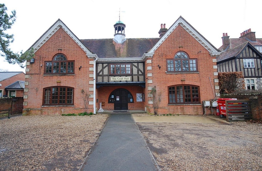 The Croft, Hungerford for sale - Primary Photo - Image 1 of 1