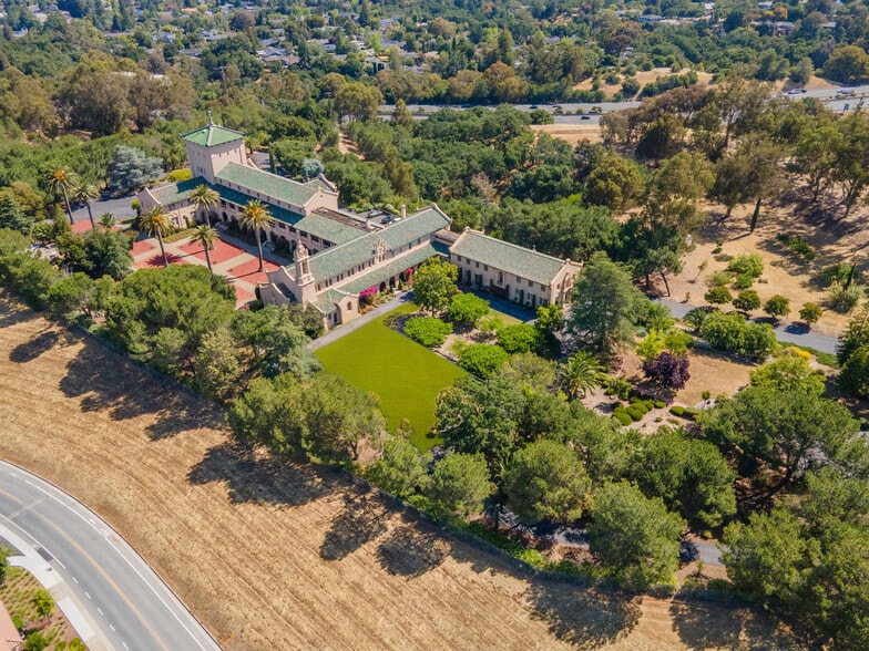 23000 Cristo Rey Dr, Los Altos, CA for sale - Building Photo - Image 3 of 14