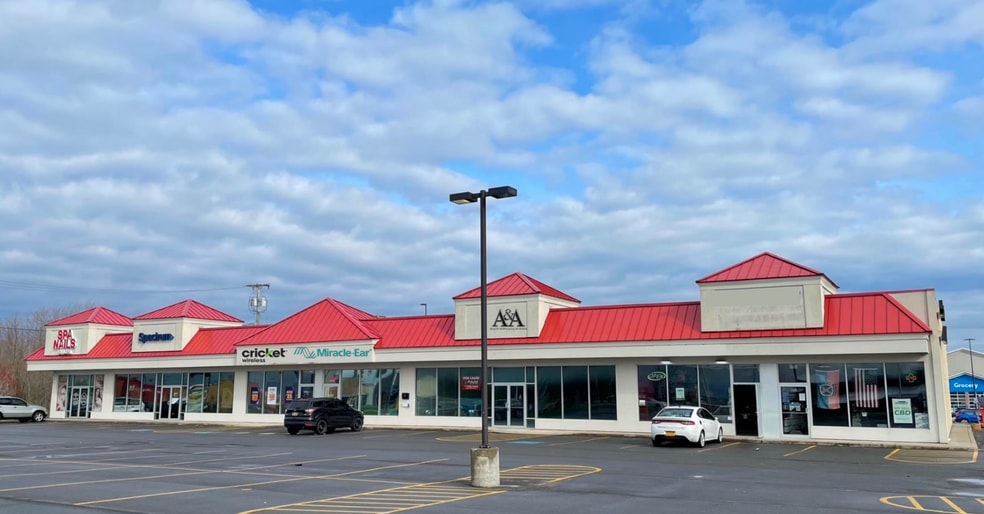 21290 Route 202, Watertown, NY for lease - Building Photo - Image 1 of 1
