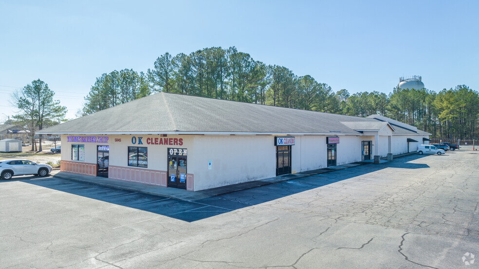 5845 Yadkin Rd, Fayetteville, NC for sale - Primary Photo - Image 1 of 1