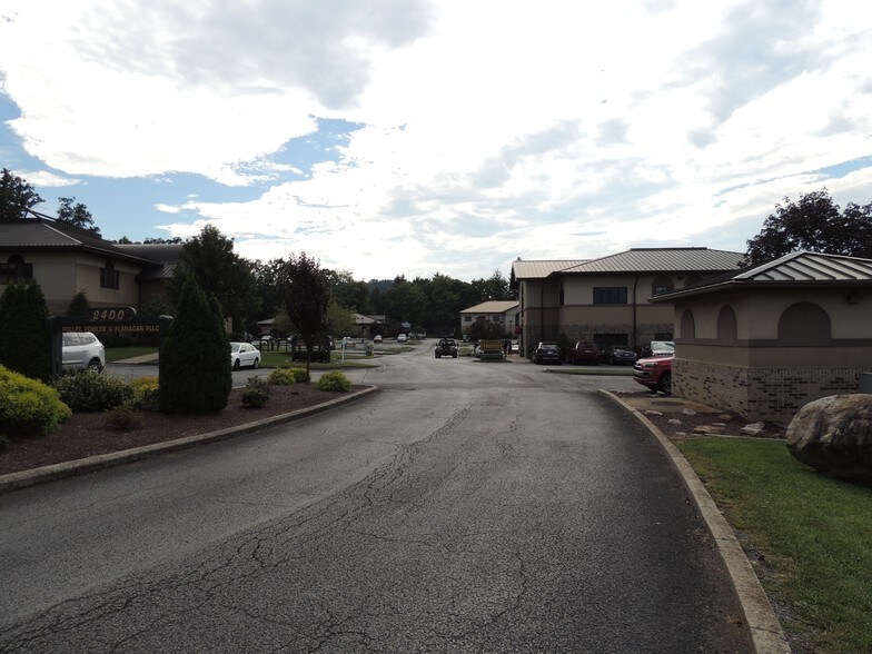 2400 Cranberry Sq, Morgantown, WV for sale - Building Photo - Image 2 of 24