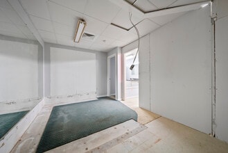 60 Whittier Hwy, Moultonborough, NH for lease Interior Photo- Image 2 of 11