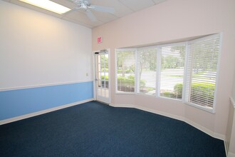 110-210 Wilshire Blvd, Casselberry, FL for lease Building Photo- Image 2 of 7