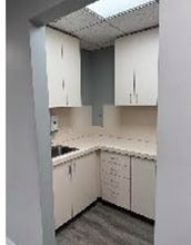 2551 N Clark St, Chicago, IL for lease Interior Photo- Image 2 of 4