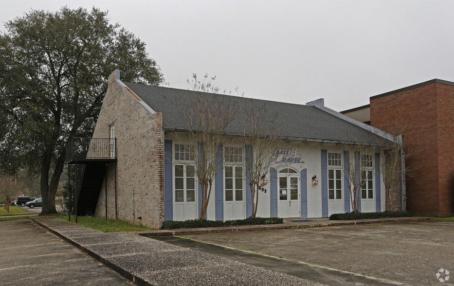 1603 W Pinhook Rd, Lafayette, LA for sale - Primary Photo - Image 1 of 1