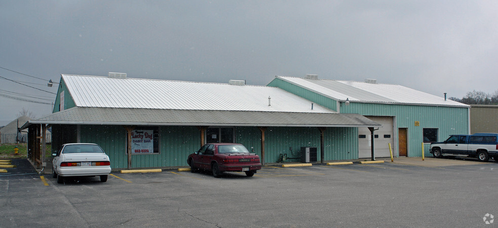 1521 Dupont Rd, Parkersburg, WV for sale - Primary Photo - Image 1 of 1