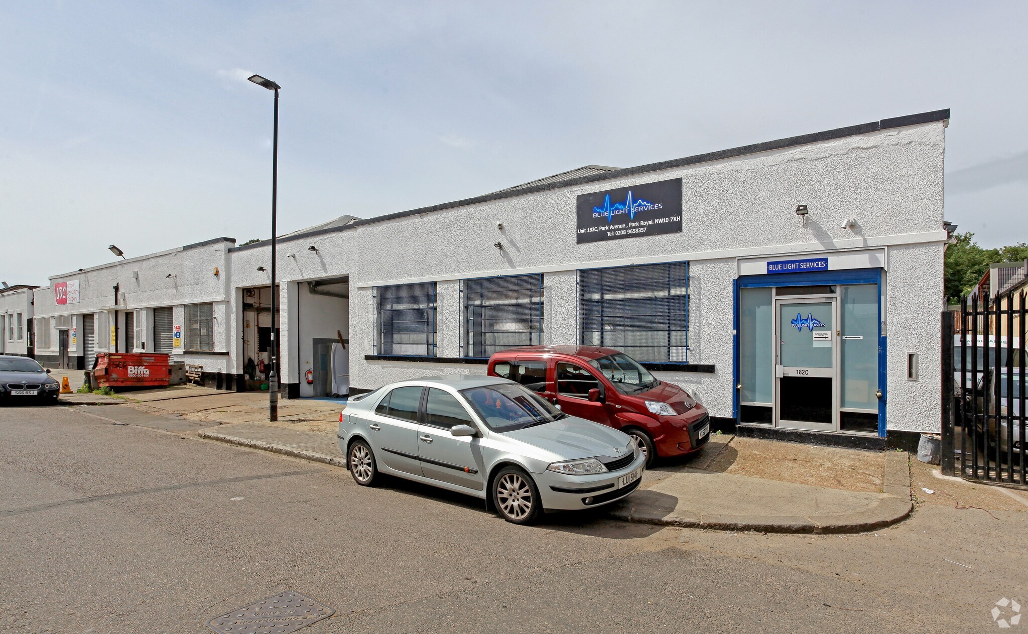 182B-182C Park Ave, London for sale Primary Photo- Image 1 of 1