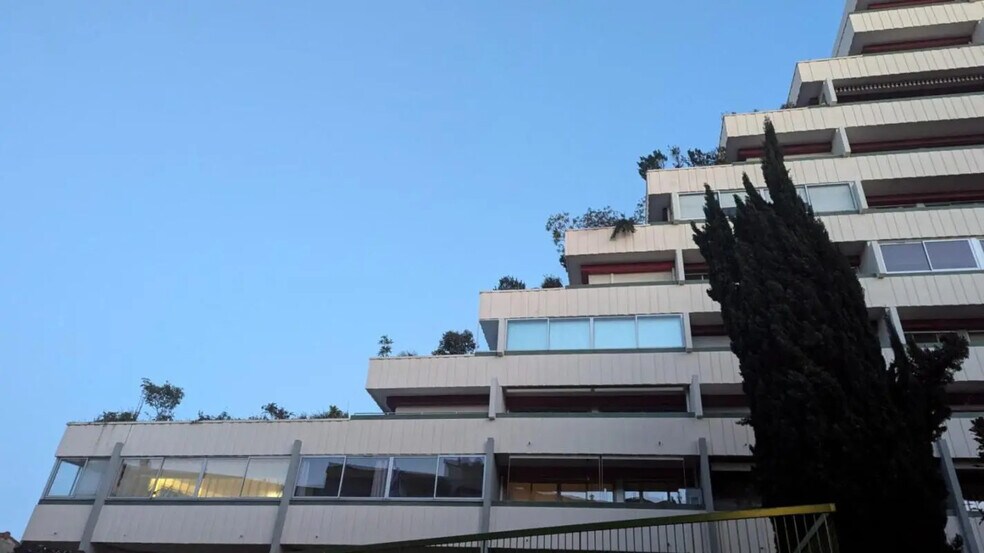 Office in Toulouse for sale - Building Photo - Image 3 of 16