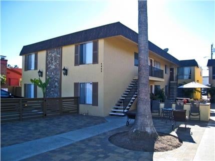 4865 Brighton Ave, San Diego, CA for sale - Building Photo - Image 2 of 19