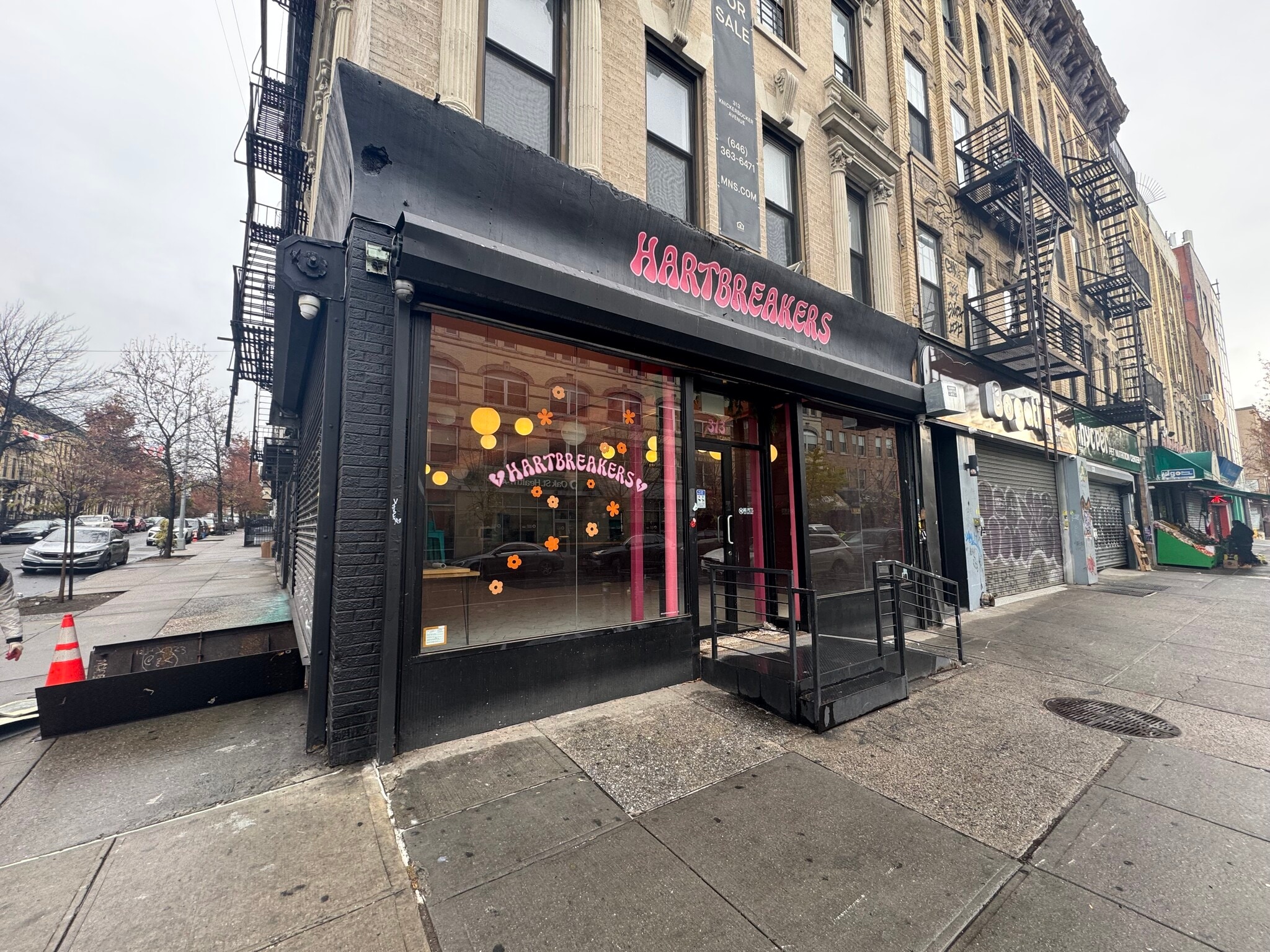 313 Knickerbocker Ave, Brooklyn, NY for lease Interior Photo- Image 1 of 9