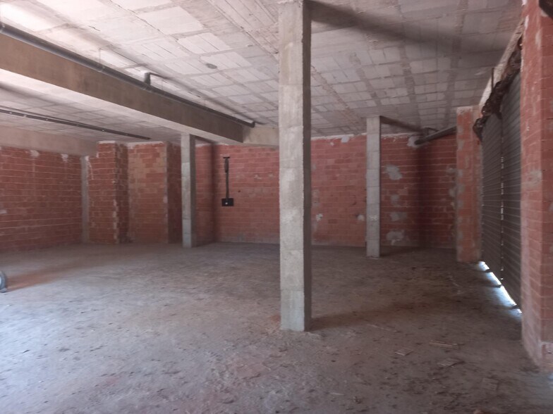 Retail in Elche for sale - Interior Photo - Image 2 of 5