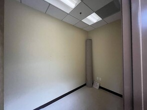 6200 Canoga Ave, Woodland Hills, CA for lease Interior Photo- Image 2 of 16