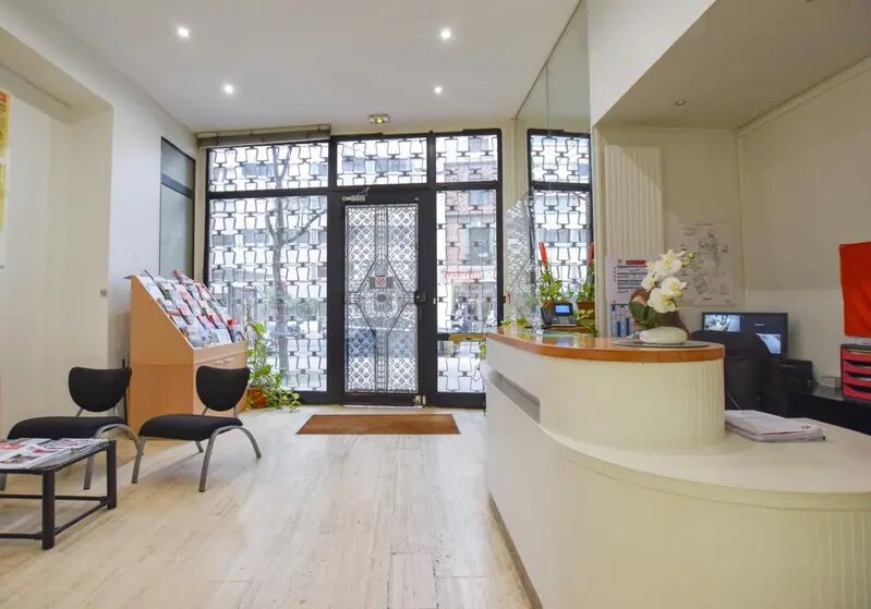Office in Paris for lease Building Photo- Image 1 of 9