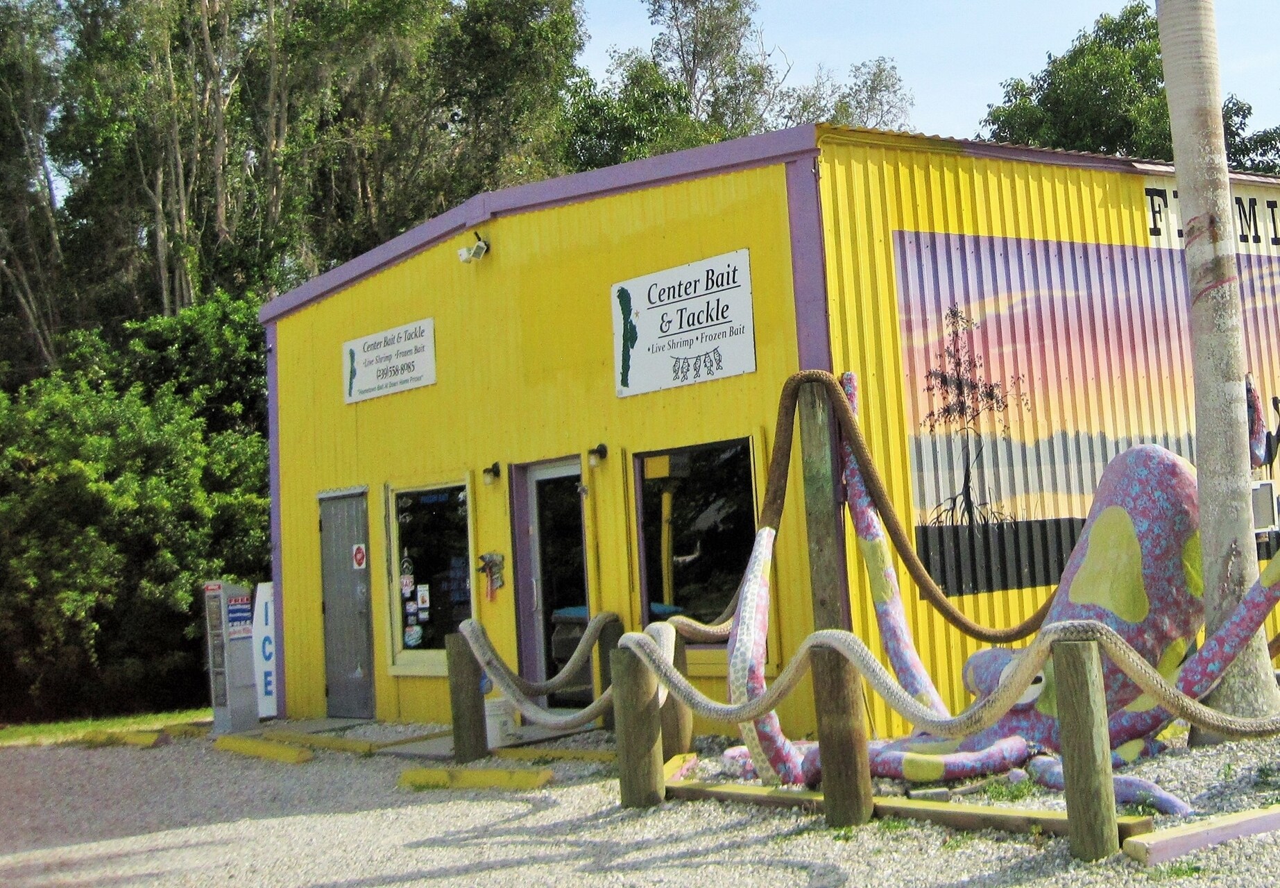 10707 Stringfellow Rd, Bokeelia, FL for sale Primary Photo- Image 1 of 1