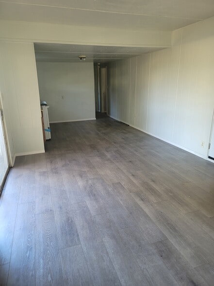 2595 W Hardy Rd, El Centro, CA for sale - Building Photo - Image 2 of 9