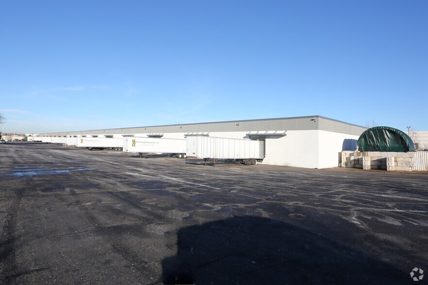 990 Apollo Rd, Eagan, MN for lease - Building Photo - Image 1 of 1