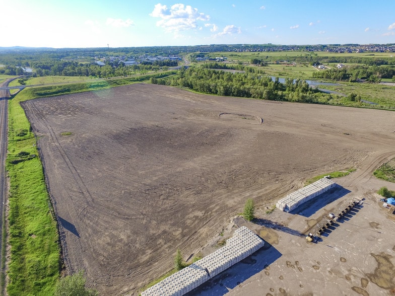 Southbank Rd, Okotoks, AB for sale - Primary Photo - Image 1 of 1