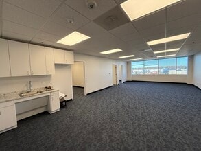 8551 Rixlew Ln, Manassas, VA for lease Interior Photo- Image 1 of 7