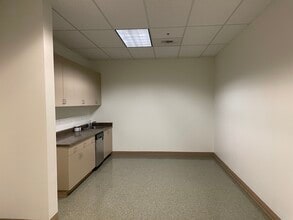 1380 Lead Hill Blvd, Roseville, CA for lease Interior Photo- Image 2 of 3