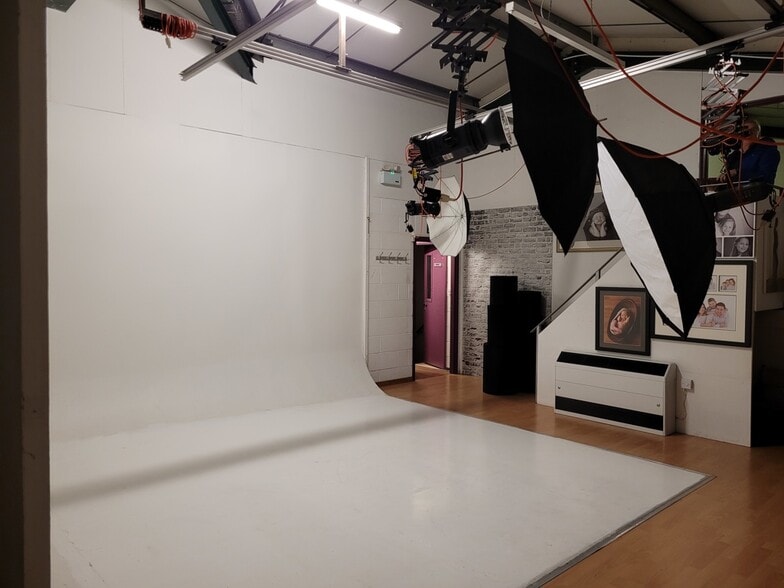 58-68 Aylsham Rd, Norwich for sale - Interior Photo - Image 2 of 9