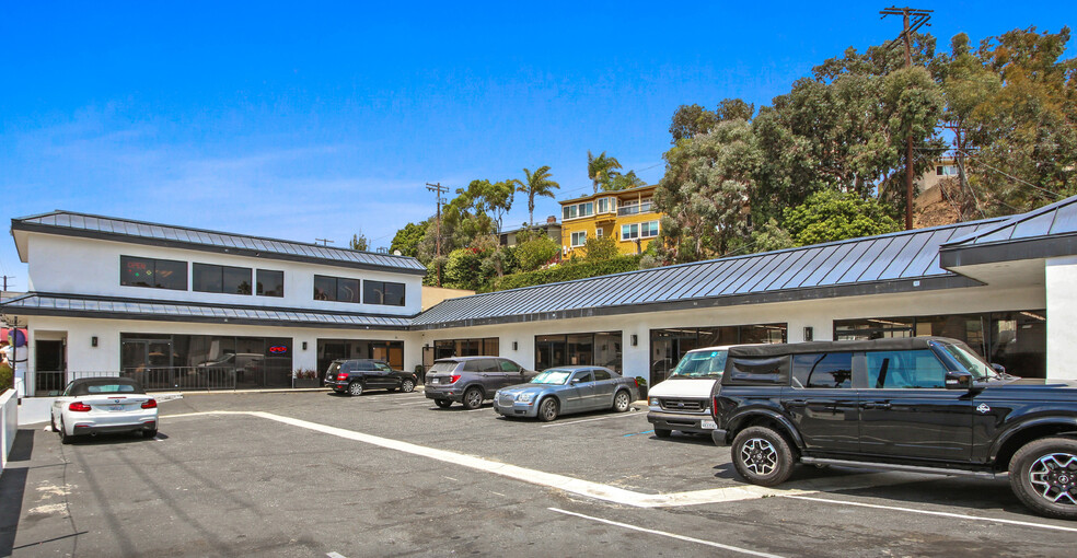 8416-8432 Pershing Dr, Playa Del Rey, CA for lease - Building Photo - Image 1 of 7