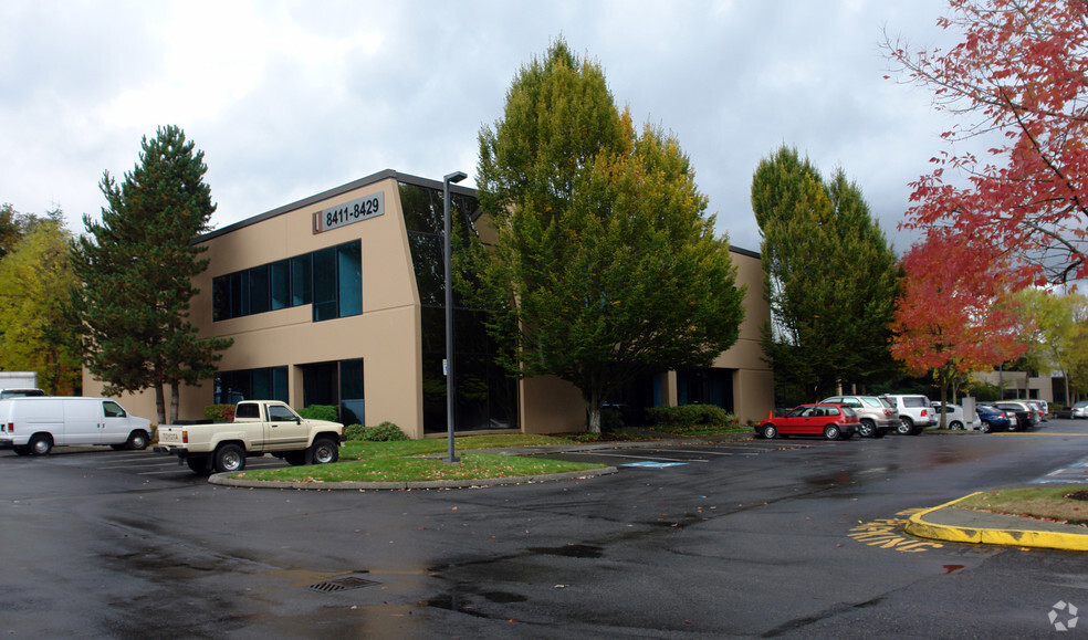 8411 154th Ave NE, Redmond, WA for lease - Primary Photo - Image 1 of 5