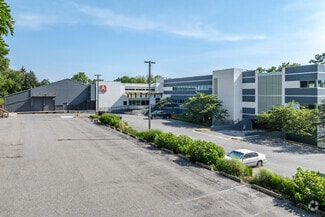 10755 York Rd, Cockeysville MD - Parking Garage