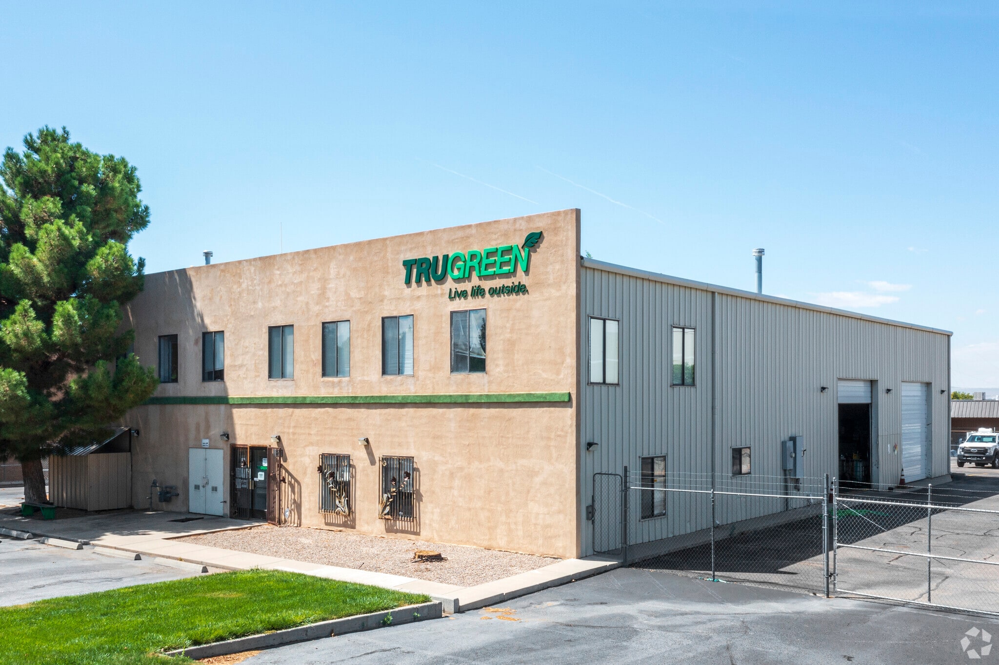 8621 San Mateo Blvd NE, Albuquerque, NM for sale Primary Photo- Image 1 of 6