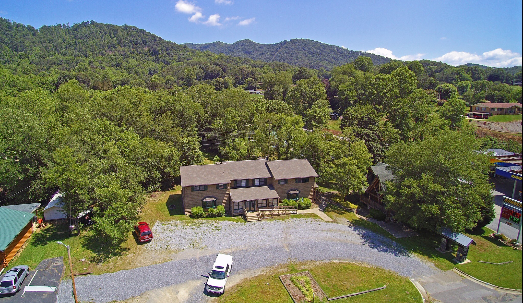 2020 Dellwood Rd, Waynesville, NC for sale Building Photo- Image 1 of 1