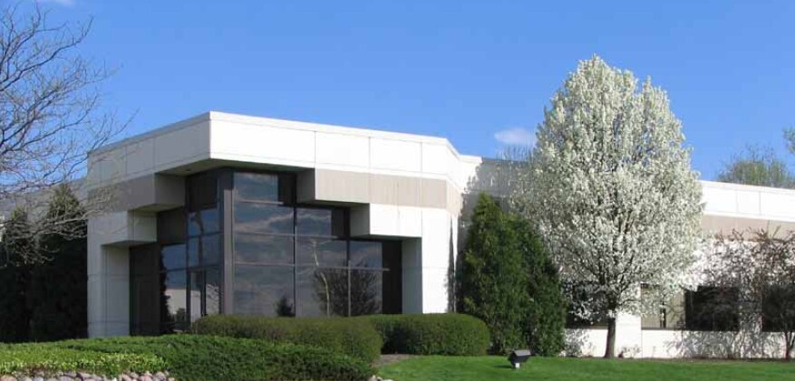 2505 Diehl Rd, Aurora, IL for sale - Primary Photo - Image 1 of 1