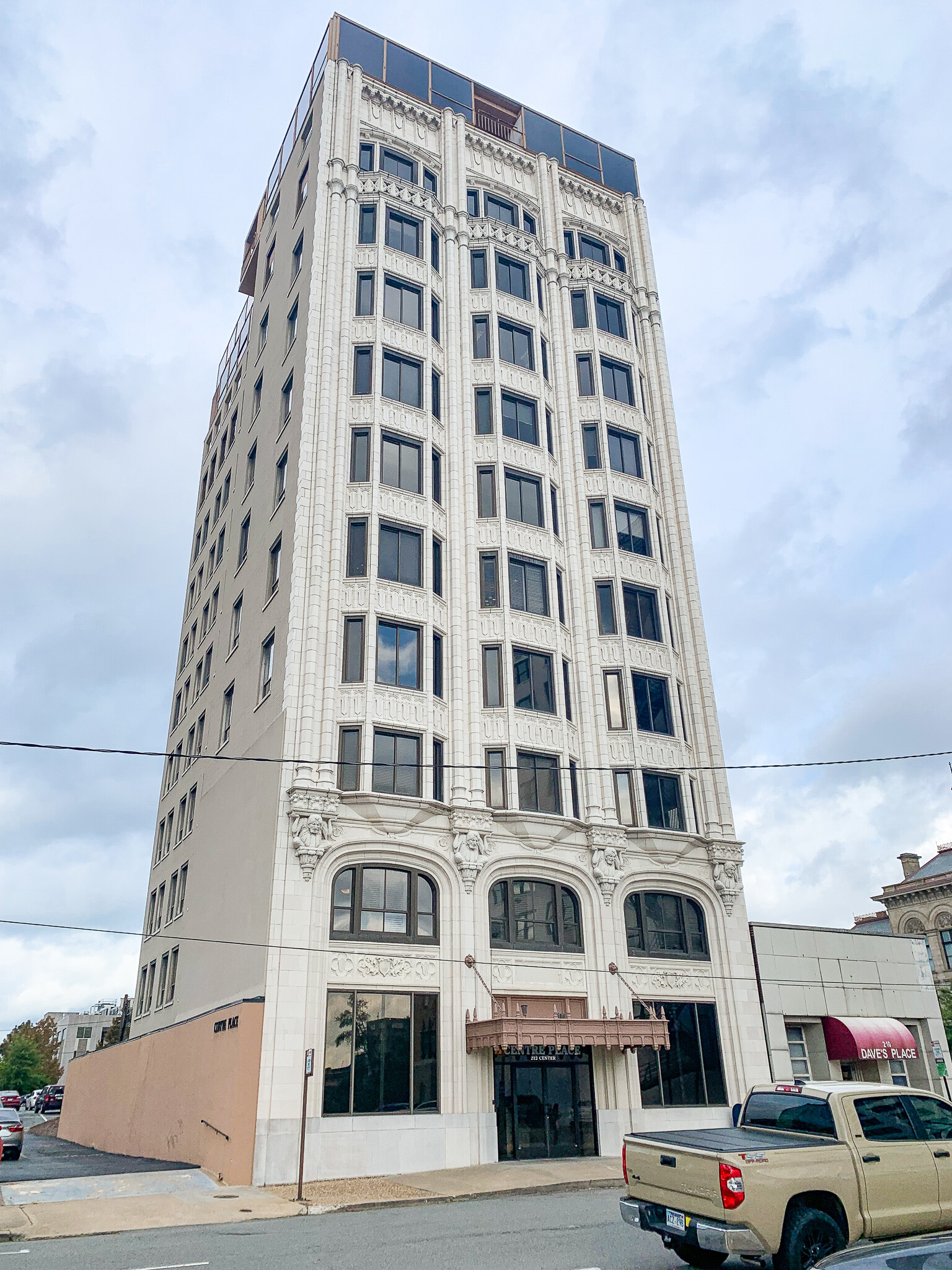 212 Center St, Little Rock, AR for sale Building Photo- Image 1 of 7