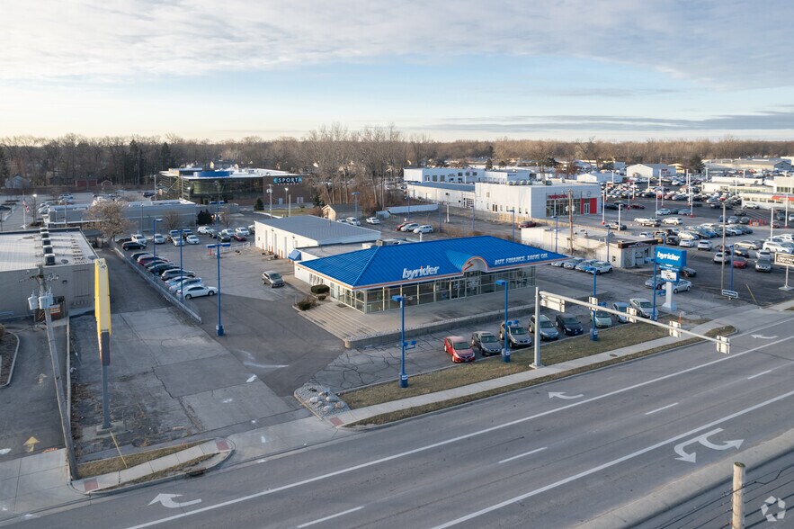 5941 W Central Ave, Toledo, OH 43615 JD Byrider