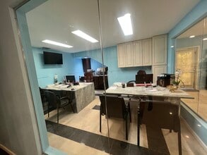 7704 W Hillsborough Ave, Tampa, FL for lease Interior Photo- Image 2 of 22