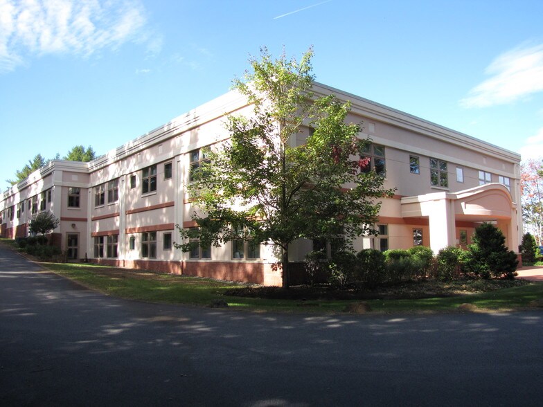 755 Banfield Rd, Portsmouth, NH for lease - Other - Image 1 of 6