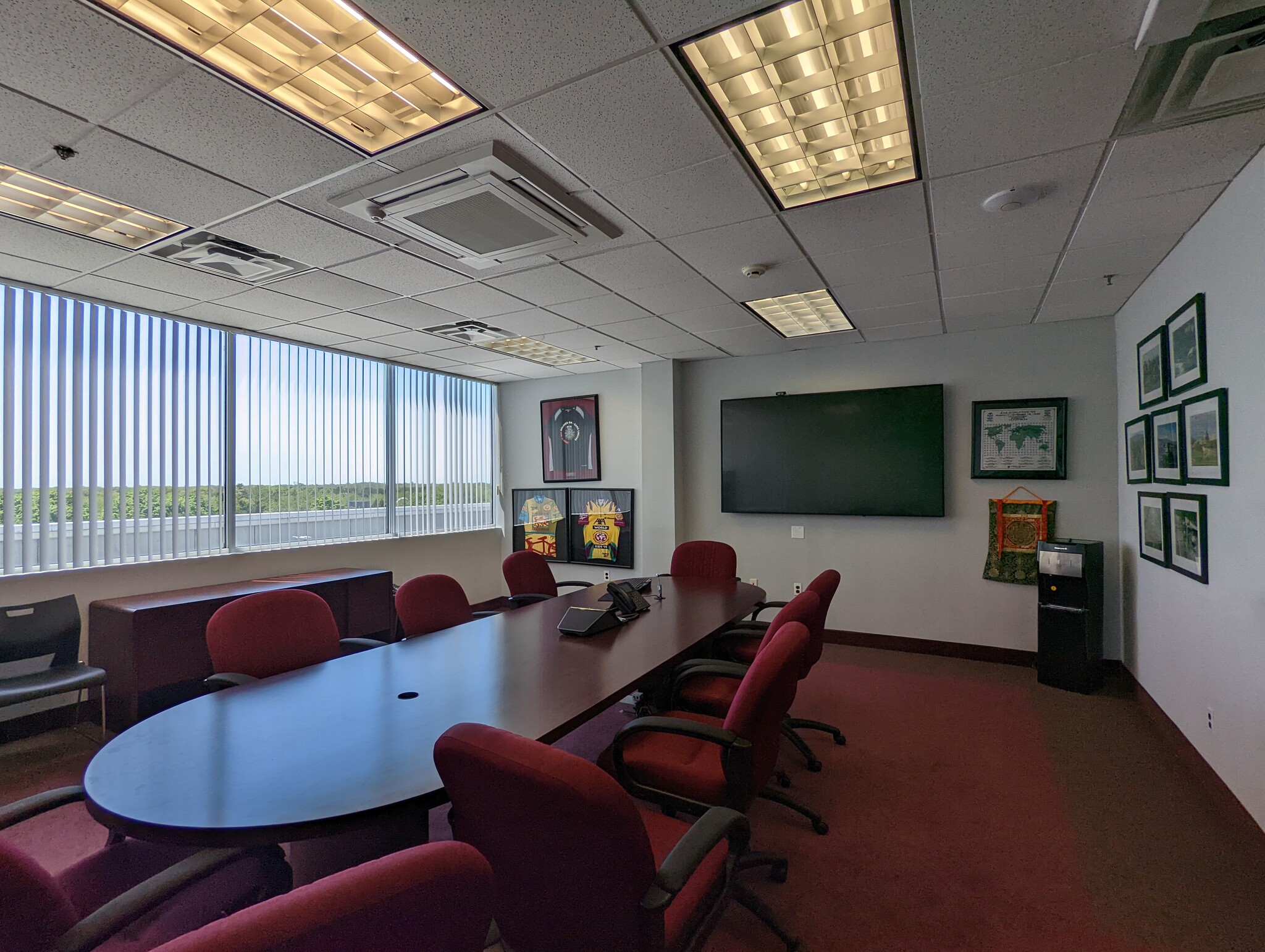 4250 Veterans Memorial Hwy, Holbrook, NY for lease Interior Photo- Image 1 of 2