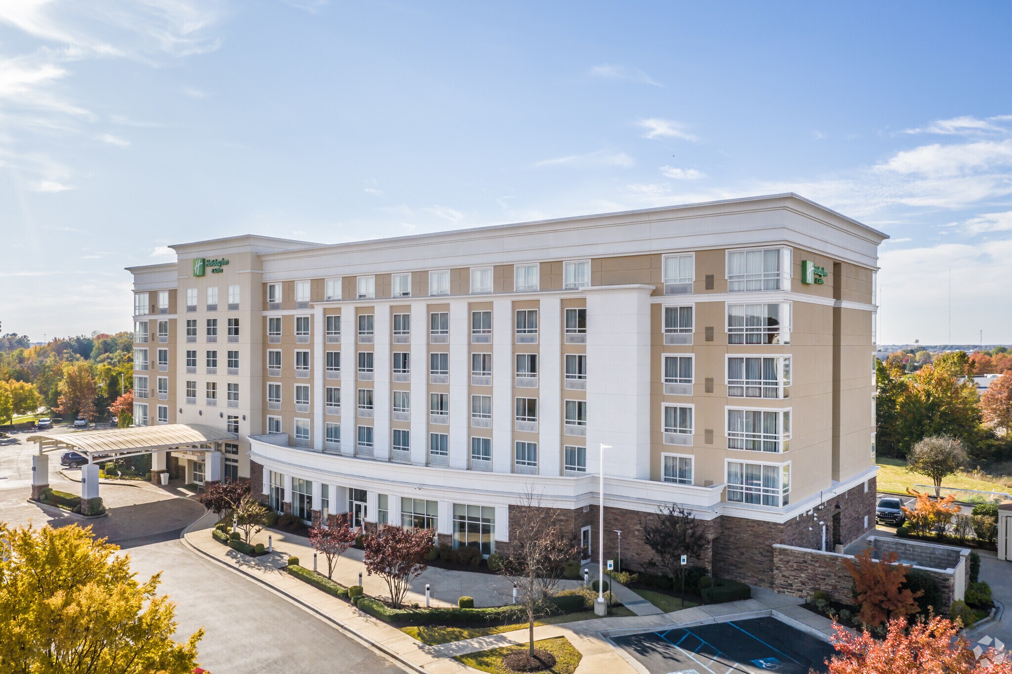 2751 New Brunswick Rd, Memphis, TN 38133 Holiday Inn & Suites