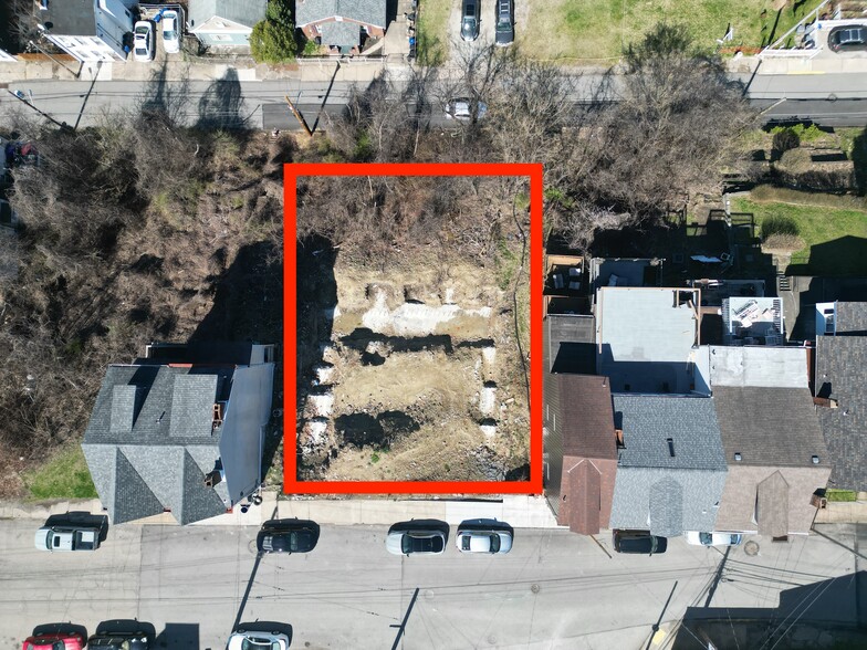 1035 E Warrington Ave, Pittsburgh, PA for sale - Aerial - Image 3 of 12