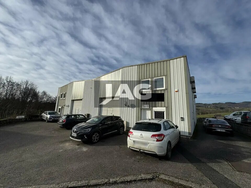 Location Local d'activités 380 m² - Photo 1