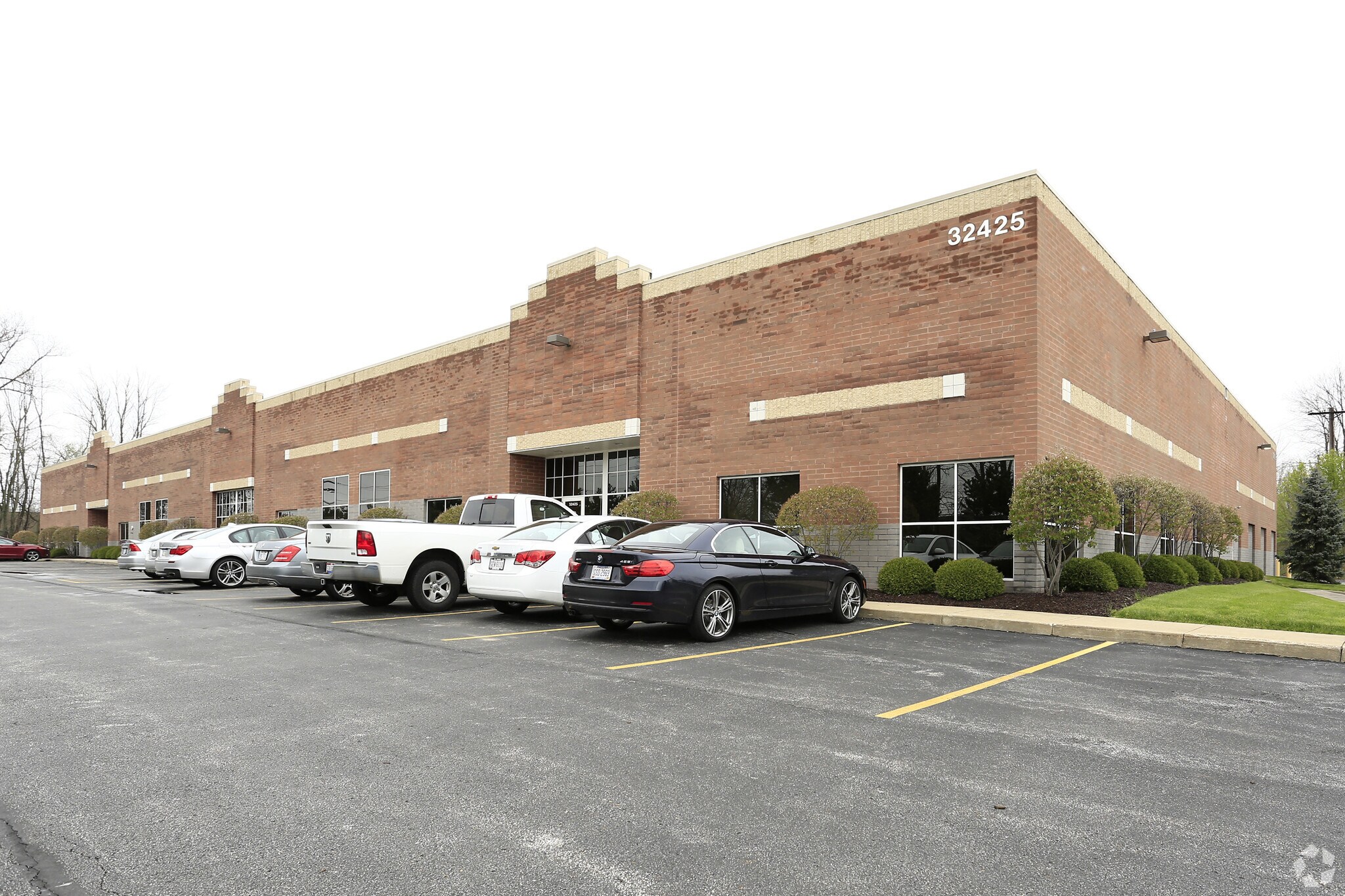 32425 Aurora Rd, Solon, OH 44139 David Round