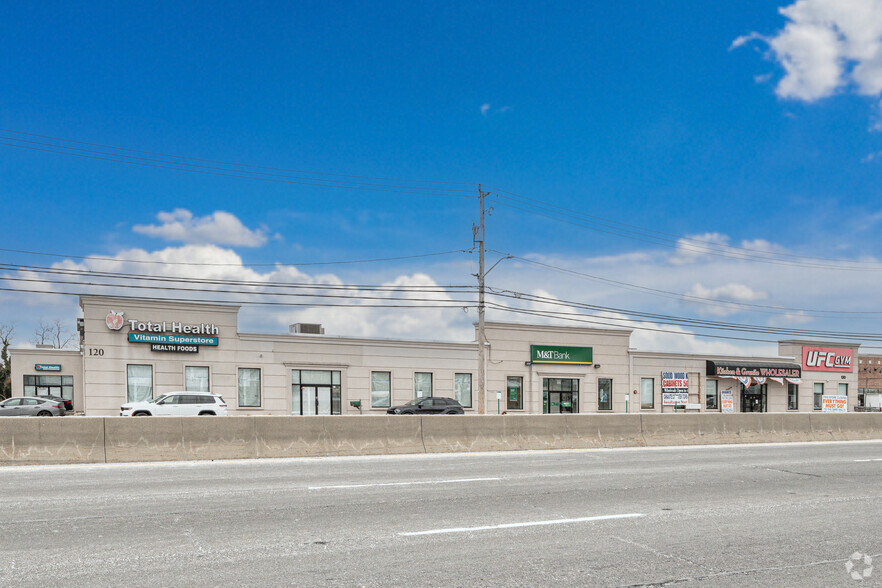 120-130 Broadhollow Rd, Farmingdale, NY for sale - Building Photo - Image 1 of 1