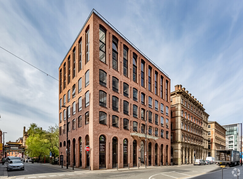 30-32 Charlotte St, Manchester for lease - Primary Photo - Image 1 of 11