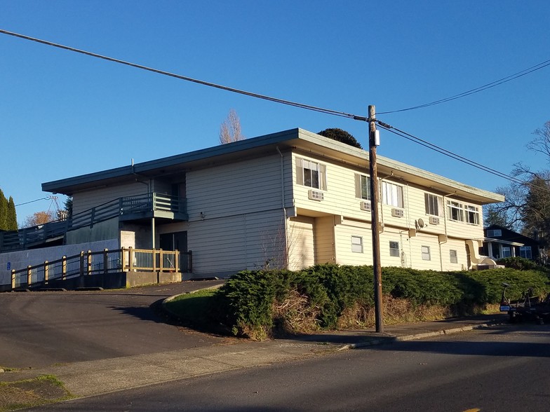 155 Alder St, Cathlamet, WA for lease - Primary Photo - Image 1 of 15