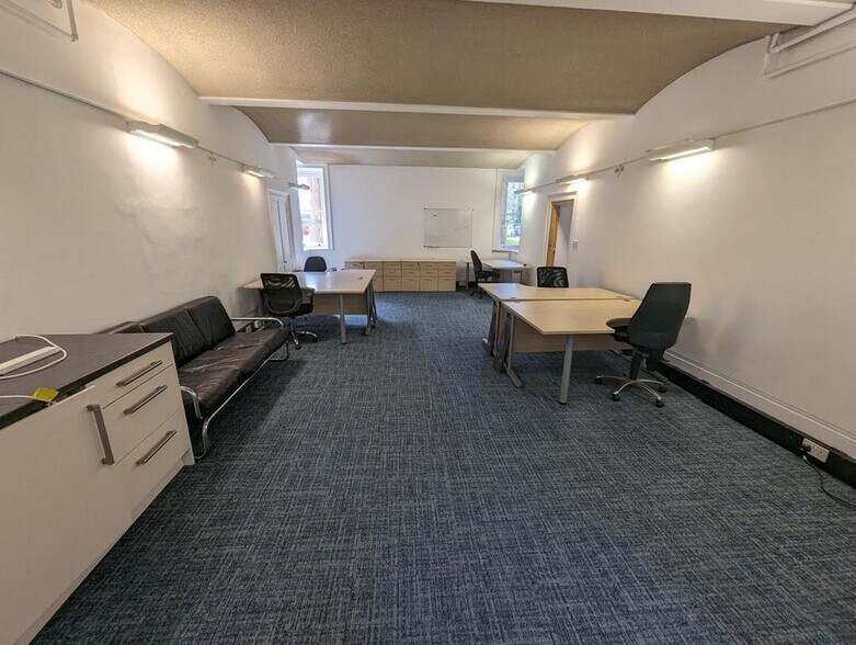 Shere Rd, Gomshall for lease - Building Photo - Image 2 of 4
