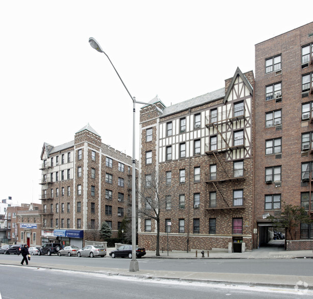 655 E 233rd St, Bronx, NY for lease - Primary Photo - Image 1 of 4