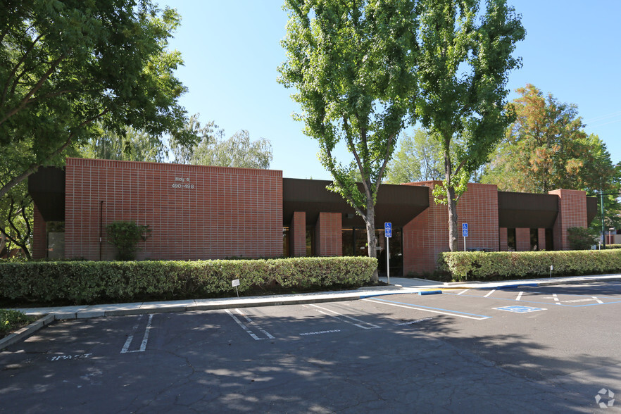 490-498 N Wiget Ln, Walnut Creek, CA for lease - Building Photo - Image 3 of 4