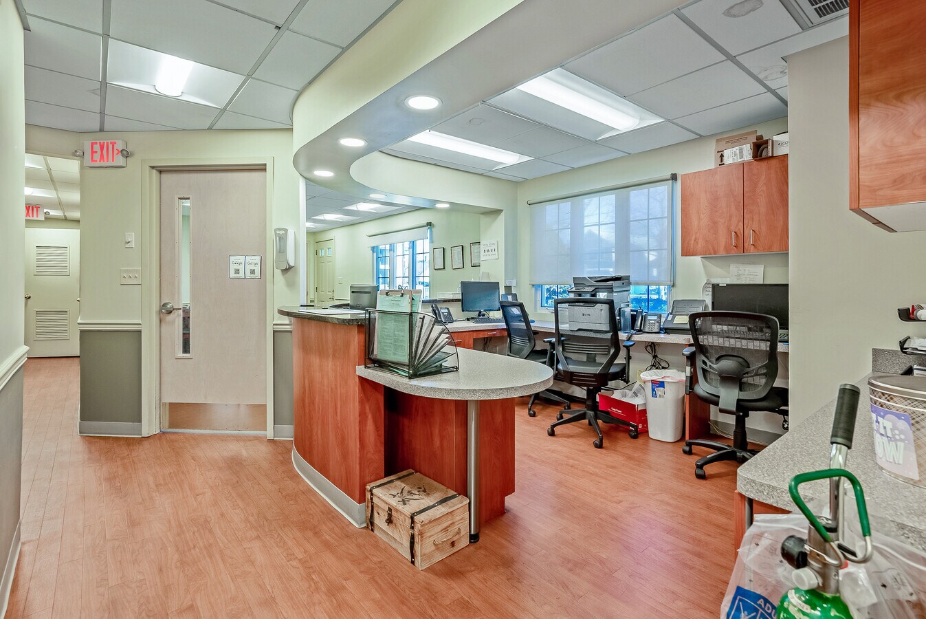 542 Gardiners Ave, Levittown, NY 11756