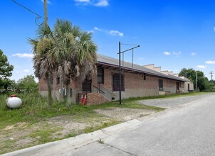 211 Rankin St, Fayetteville, NC for lease Building Photo- Image 1 of 19